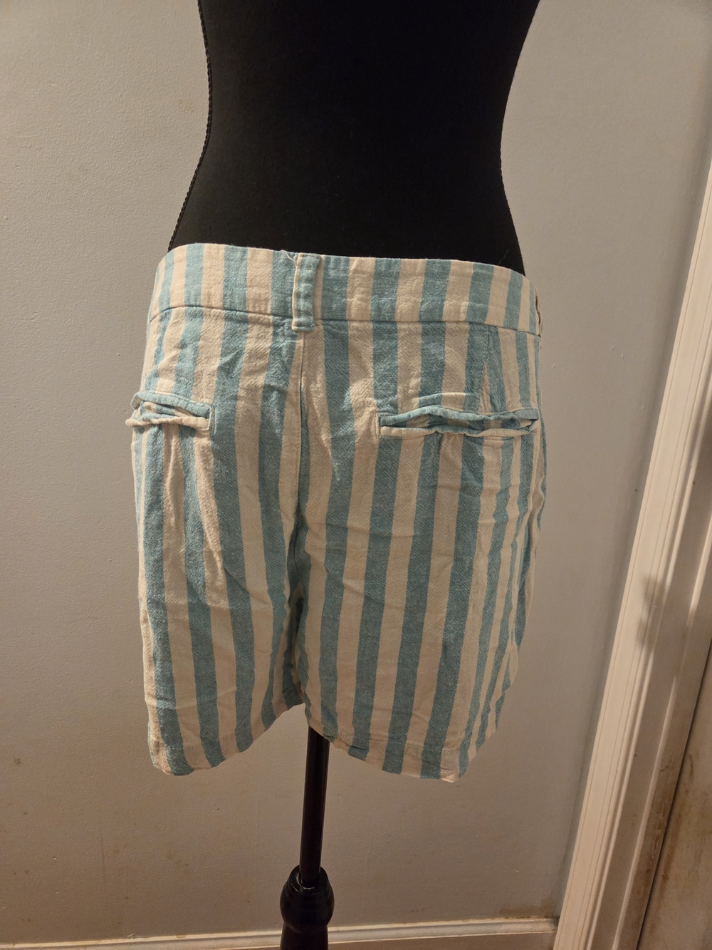 Old Navy Teal and White Striped Shorts - Picture 5 of 8